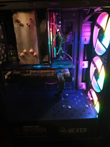 PC GAMER À VENDA - RYZEN 5 5600X + RX 5500 XT 8GB