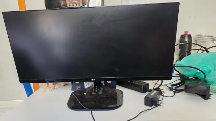 Monitor LG Ultrawide 26 polegadas HDMI