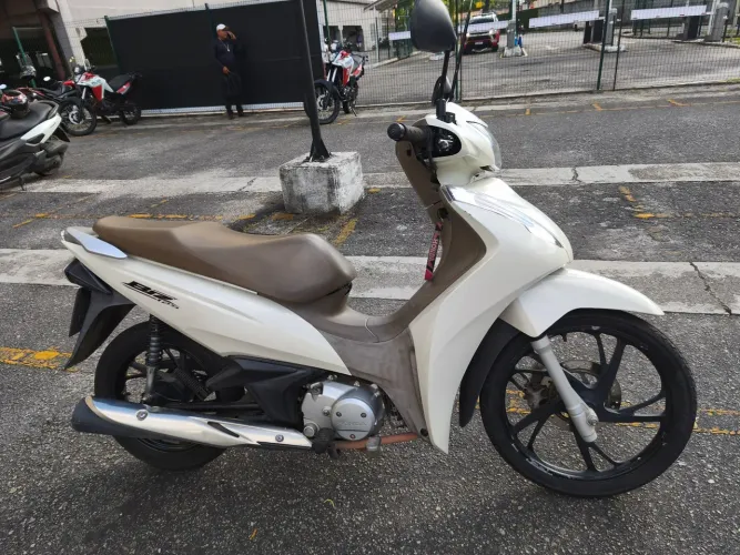 Honda Biz 125 / 2023
