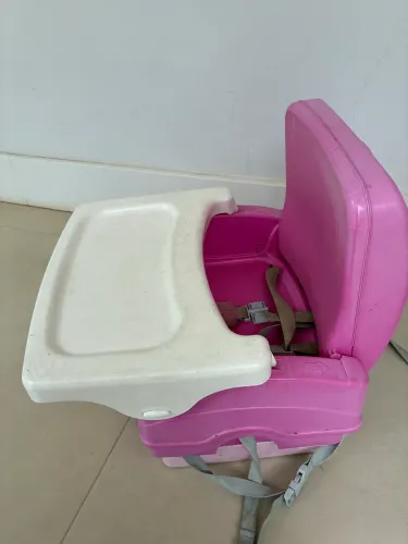 Cadeira de alimentação do bebê