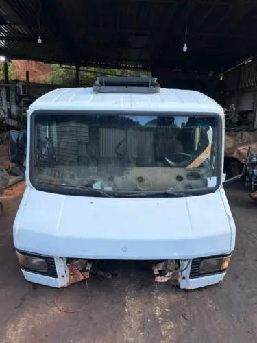 Cabine Completa Caminhão Mb 710 709 912 914 Estrutura Boa