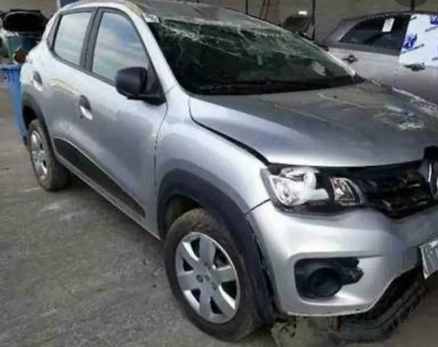 Sucata de Renault kwid para retirada de peças.