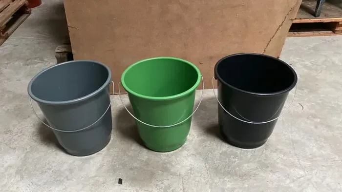 Balde 15L com alça (Direto de fábrica)