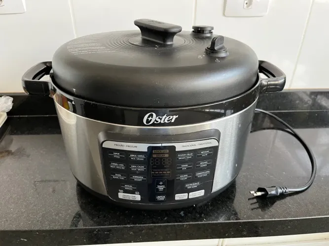 Panela de pressão elétrica Oster 5,7 litros