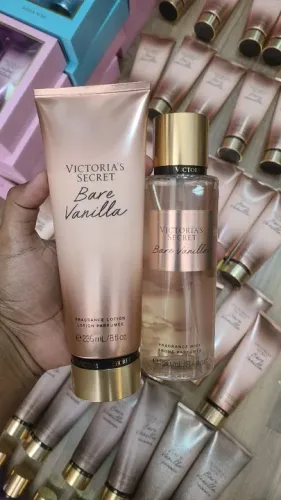 Kit Victoria's Secret Bare Vanilla - Loção e Body Splash