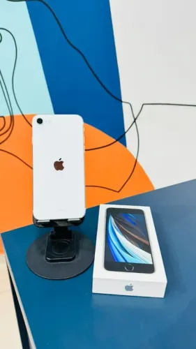 IPhone SE 2020 64GB Branco Saúde de bateria 82% | Loja Fisica |