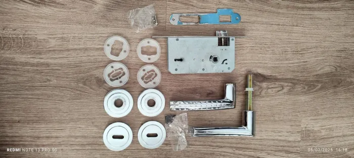 Kit fechadura e maçaneta para portas - variadas