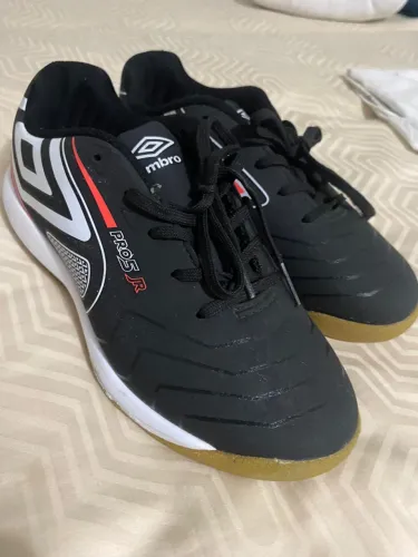 Tênis Futsal Umbro Pro5 JR - Preto