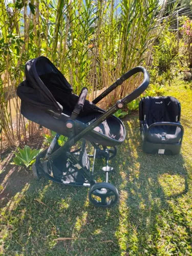 Carrinho Berço Mobi da Safety 1st + bebê conforto
