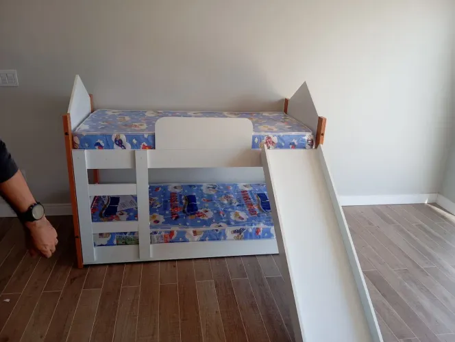 Beliche Infantil com Escorregador - Diversão e Conforto!