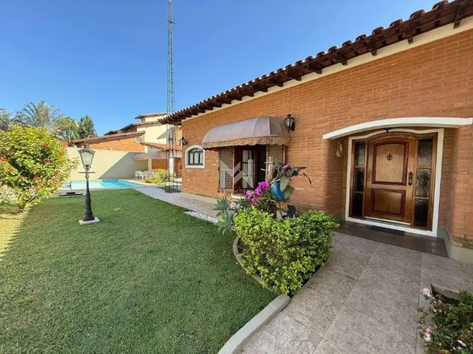 Casa térrea para alugar no Condomínio Estância Marambaia em Vinhedo - SP