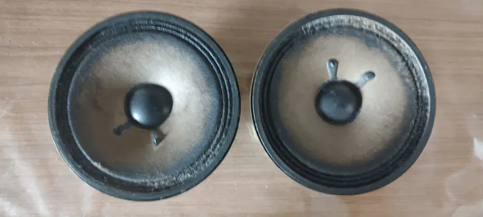 Par auto falantes Aiwa original 4 polegadas 7 ohms rádio usados funcionando perfeitamente 