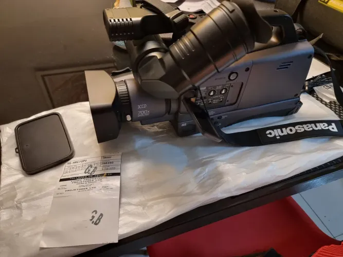 Câmera Filmagem HD profissional AG- HMC70 