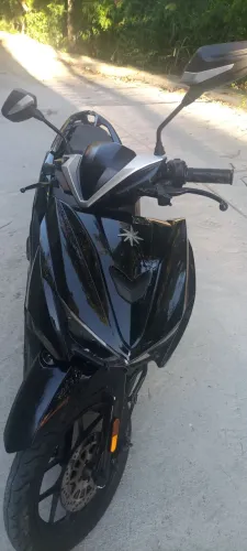 Vendo moto Wind 2000 W