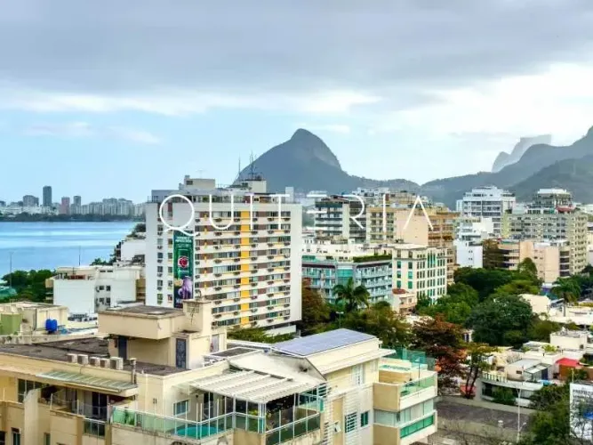 Apartamento a venda no Jardim Botânico com vista para o Cristo Redentor
