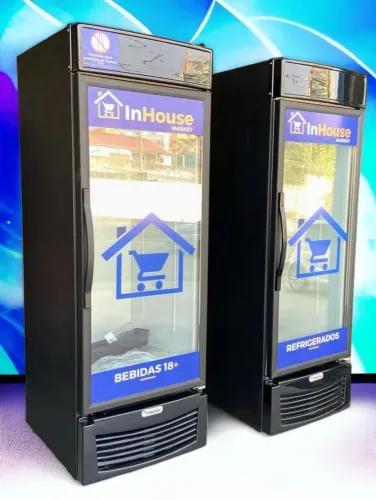 Expositoras e Freezer Mini Mercado 