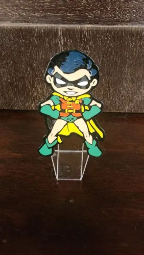 Pin Robin iron studio