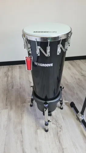 Timbal NewGroove 14"90cm Preto + Suporte Timbal Profissional Inox Regulável YelCompact