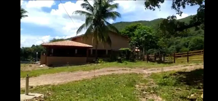 Ótima fazenda em faina GO