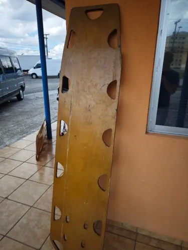 Prancha hospitalar para resgate 