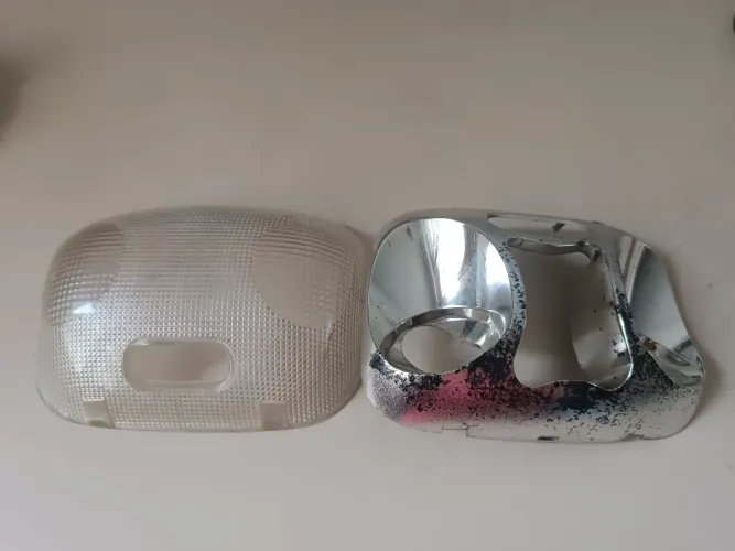 Luz de teto Ford ranger de 93 a 2004 lente e armação original usado