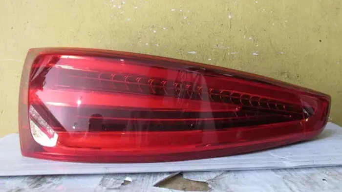 Lanterna Audi Q3 2016 2017 L19011559