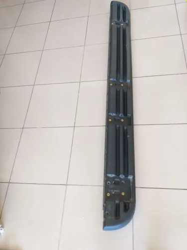 Estribo da trieblezer lado esquerdo 