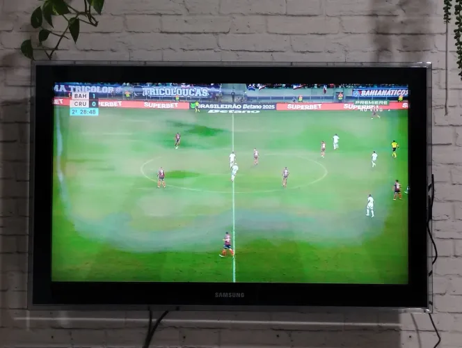 Tv Samsung LCD 37 polegadas 