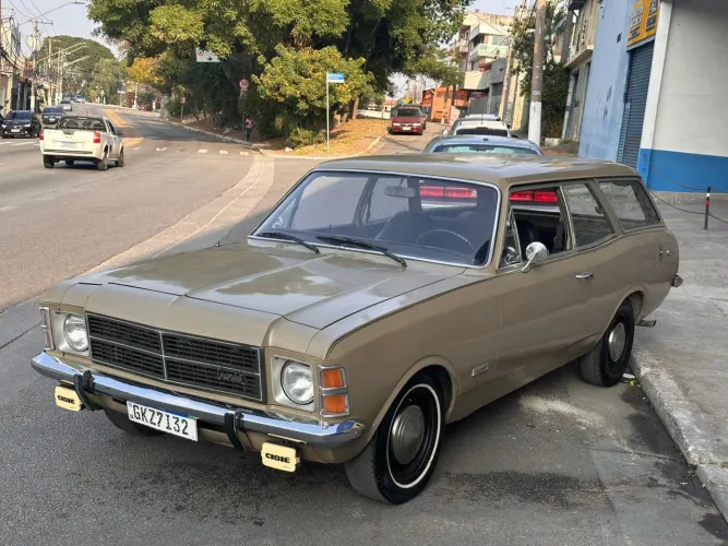 Caravan 1976 bege 