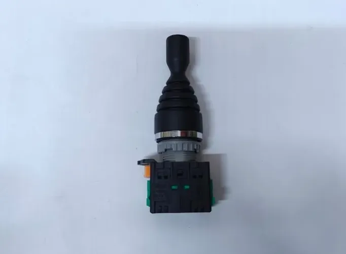 Chave Manipuladora de 2 Posições C/ Retorno 22mm Tn2mr2r-2