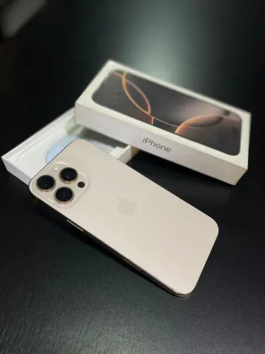iPhone 16 pro max + Apple Watch SE 40mm