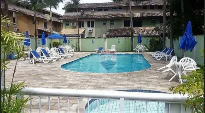 Casa para venda no condomínio Village Vargem Grande tem 134 metros quadrados com 3 quartos