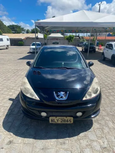 Peugeot 207 Sedan Passion XR 1.4 Flex 8V 4P 2011