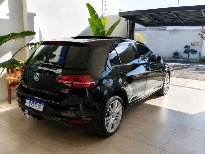 Volkswagen Golf Highline 1.4 TSI 140cv Aut. 2015