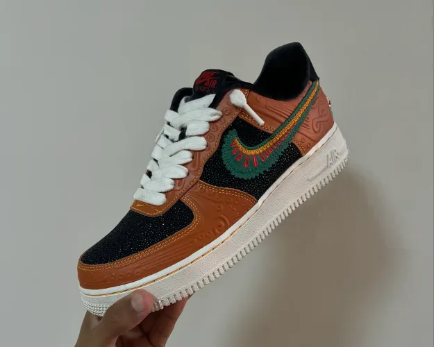 Tênis Nike Air Force 1 '07 LX Masculino Siempre Família 