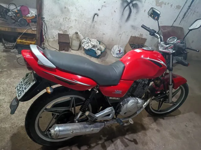Suzuki yes 2008