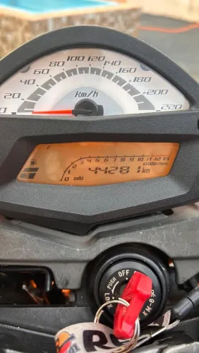 VENDO KAWASAKI ER6N R$ 21.500,00