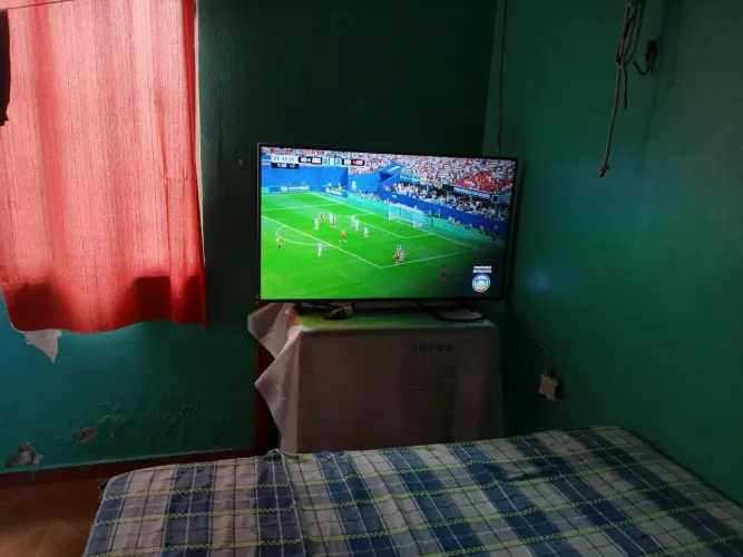 Tv Samsung 42 polegadas smarte com 6 meses de uso.