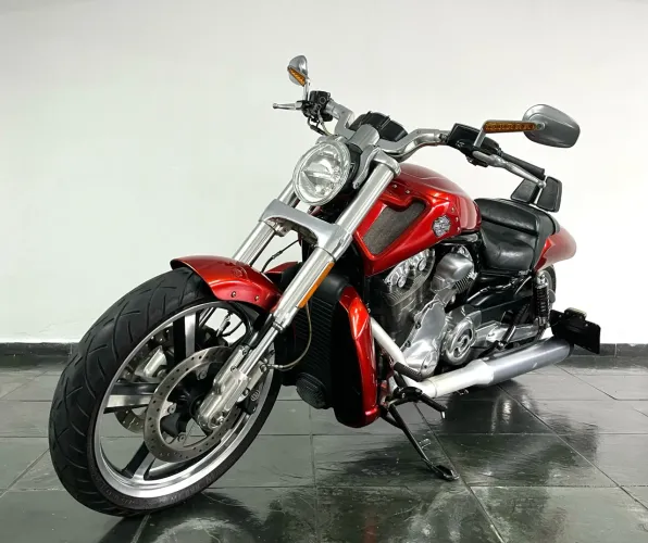 Harley Davidson V-Rod Muscle 1250 - Estudo Troca