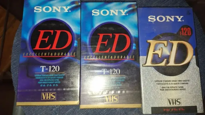 03 Fitas VHS Sony ED T-120 VIRGEM