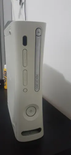 XBOX 360 BRANCO SEM FONTE  E SEM CONTROLES 