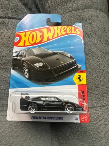 Ferrari f40 Preta - Hotwheels