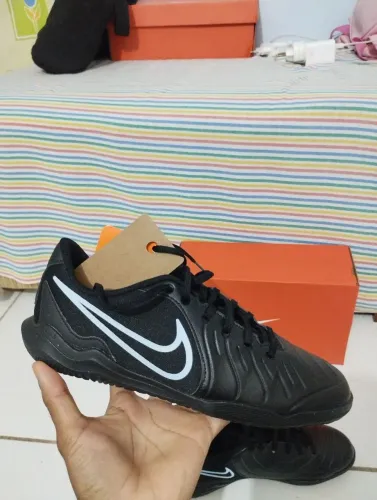 Chuteira futsal Nike Tiempo 10 Club!