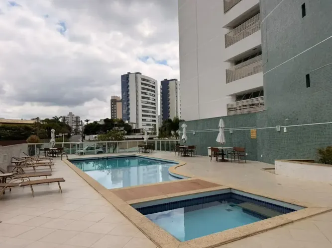 Duplex para aluguel e venda possui 61 metros quadrados com 1 quarto em Patamares - Salvado