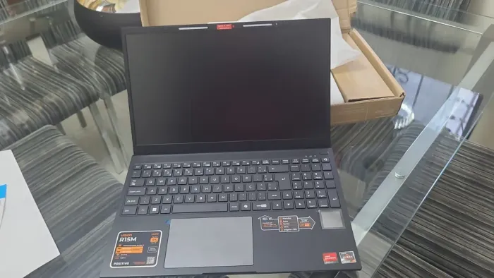 Notebook Positivo R15M Vision com Mini-tela Ryzen 7 16gb Ram