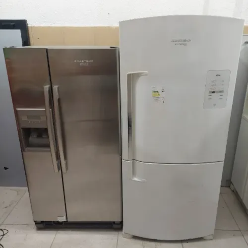 Duas Geladeiras Brastemp para Conserto - Side by Side 127V e Inverse Maxi 220v