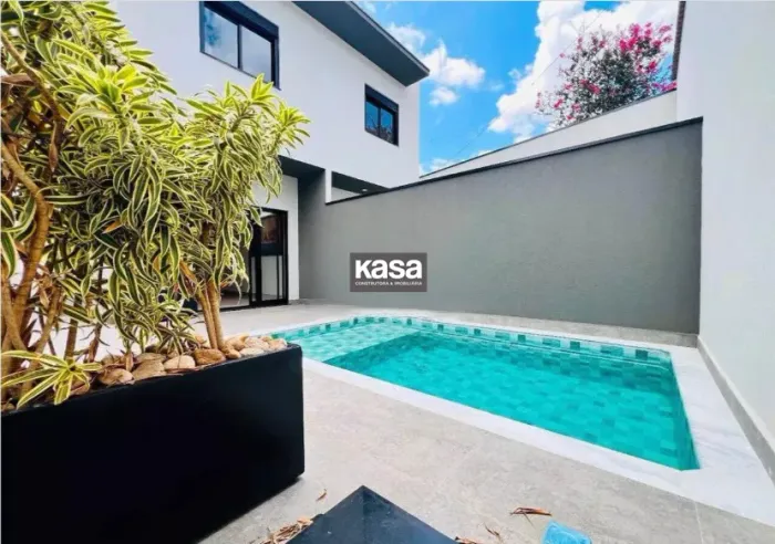Casa residencial em Atibaia (SP) | 3 suítes, piscina e churrasqueira | 2 vagas | Aceita fi