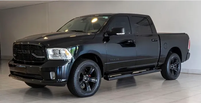 Ram Classic Laramie 5.7 V8 16V Gasolina 4X4 Aut. 2023