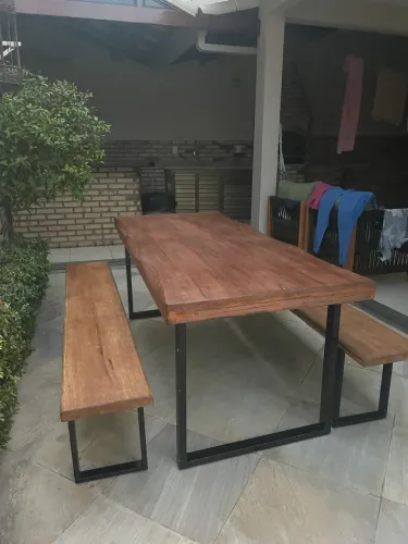 Mesa rústica 