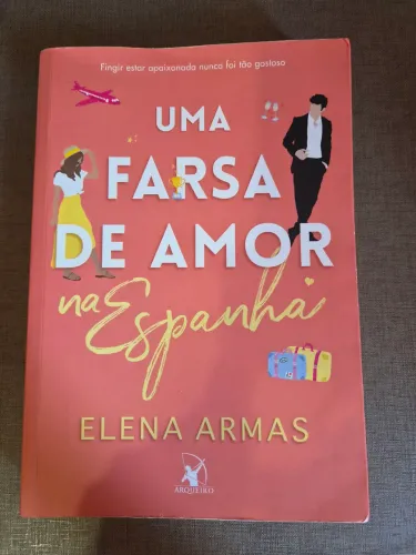 Livro "Uma Farsa de Amor na Espanha"